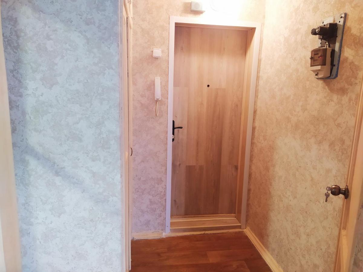 1-Комн. Квартира В Центре Возле Козак Палаца! Zaporizhia Esterno foto