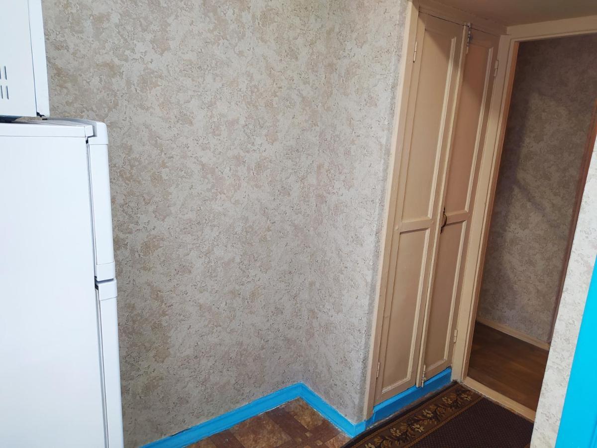 1-Комн. Квартира В Центре Возле Козак Палаца! Zaporizhia Esterno foto